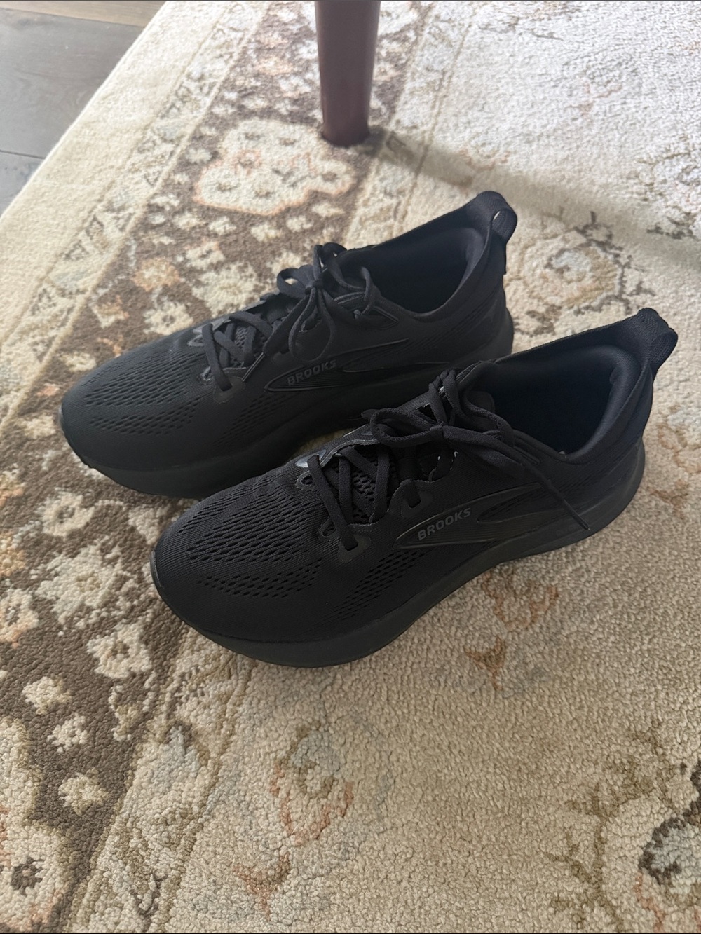Women’s Brooks Glycerin 22 Black Running Shoes